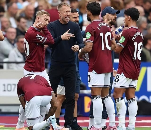 B费谈C罗被罚下：这是足球里会发生的事，他知道自己犯了错误