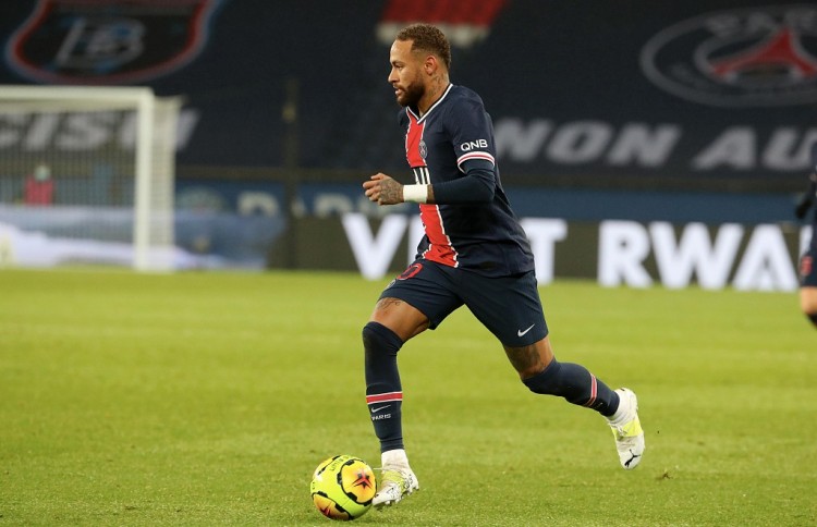 李国旭：马莱莱在申花做好前插就行，但在英博情况不一样（李国旭：马莱莱在申花只需专注前插，到了英博就不一样了）