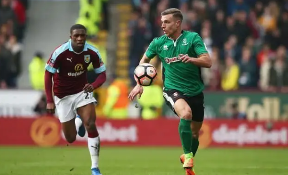 快船队记：伦纳德在今天的比赛中仍将受到出场时间限制