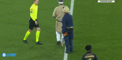 洛杉矶主帅：穆勒让温哥华队变更好，他是一名“现代10号”（洛杉矶主帅：穆勒令温哥华队更强，他是一位现代型10号位）